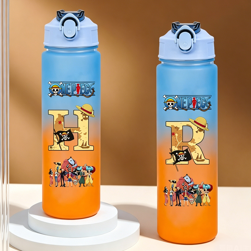 Kids Outdoor Movies - ขวดน้ำเด็ก One Piece ตัวอักษร A-Z 750